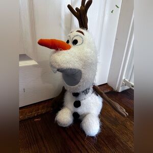 Disney Olaf Stuffed Animal - White and Orange
